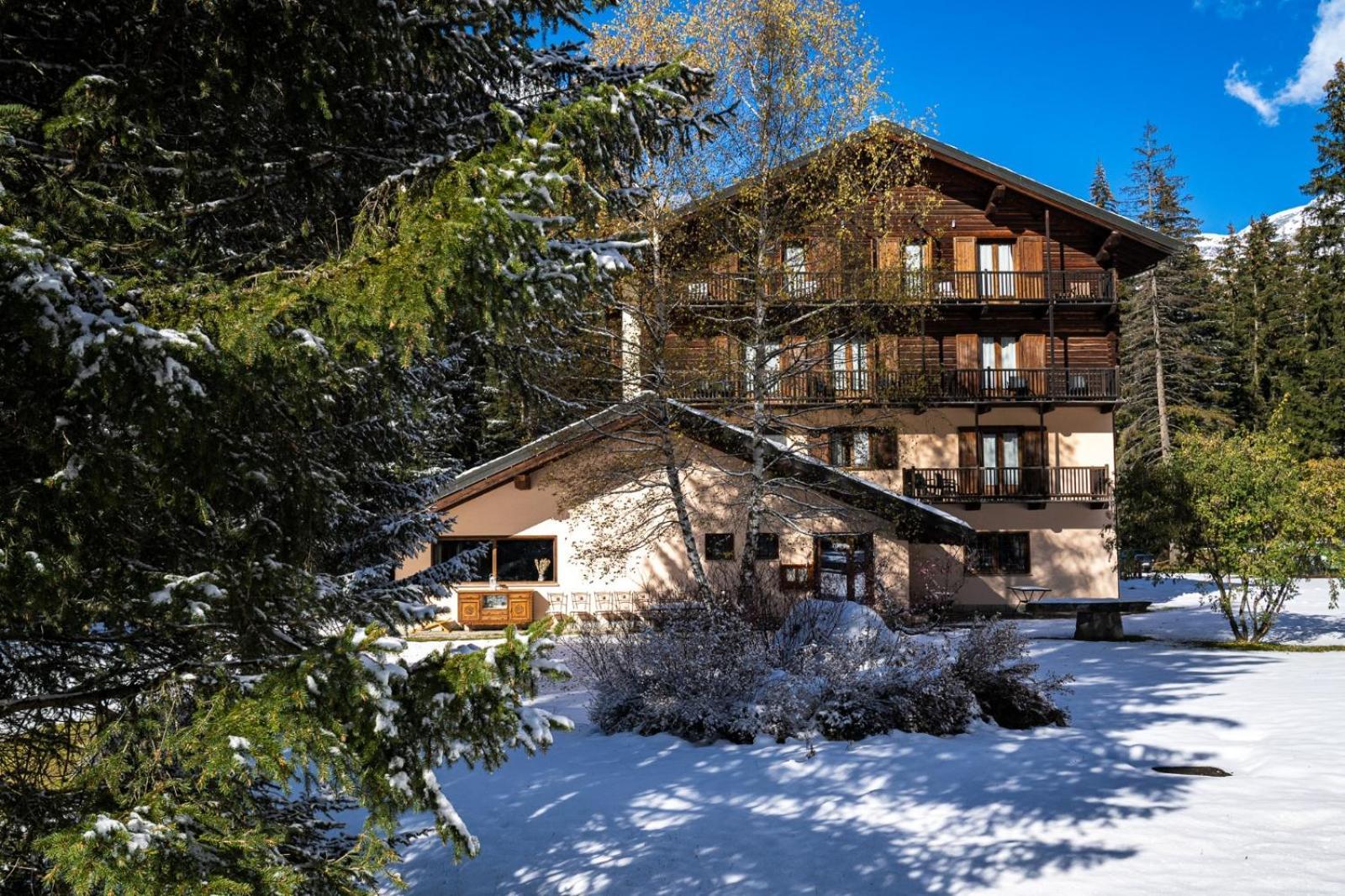 Alpine Forest Hotel Champoluc Extérieur photo